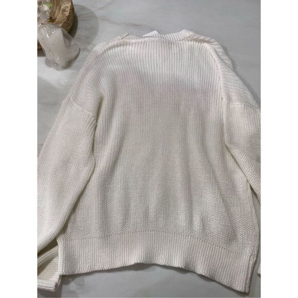 NWT “Taken” knit sweater size small - Picture 4 of 7